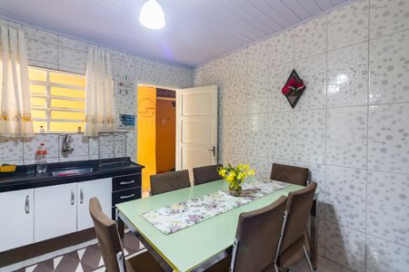 Casa para alugar com 230m², 1 quarto e 2 vagasCozinha 