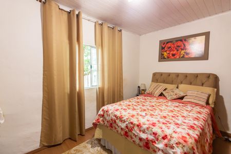 Casa para alugar com 230m², 1 quarto e 2 vagasQuarto 