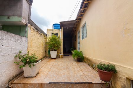 Garagem de casa para alugar com 1 quarto, 230m² em Helena Maria, Osasco