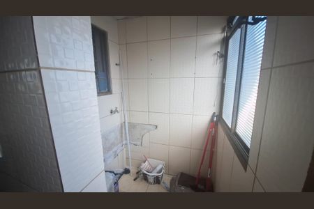 Apartamento para alugar com 2 quartos, 42m² em Parque Santa Rosa, Suzano
