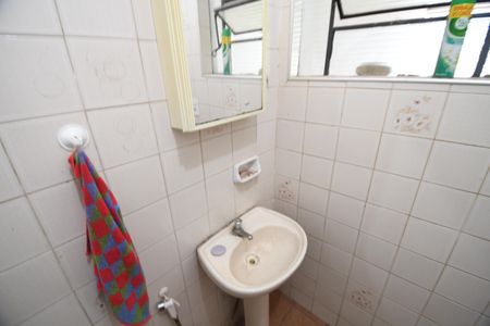 Casa à venda com 147m², 2 quartos e 1 vagaBanheiro de serviço