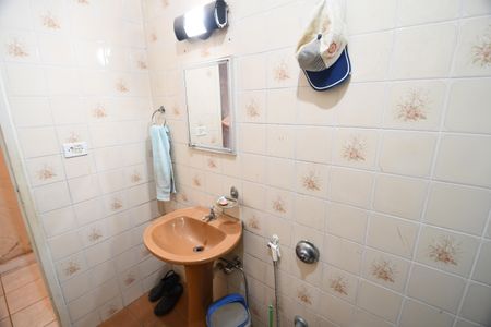 Casa à venda com 147m², 2 quartos e 1 vagaBanheiro