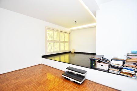Sala de casa à venda com 1 quarto, 264m² em Sumaré, São Paulo