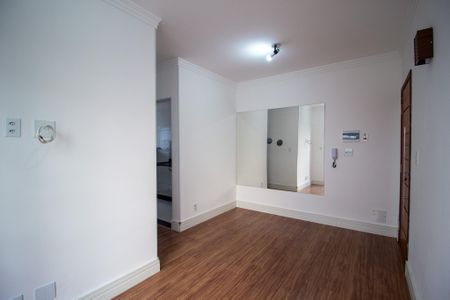 Sala  de apartamento para alugar com 2 quartos, 48m² em Jardim Simus, Sorocaba