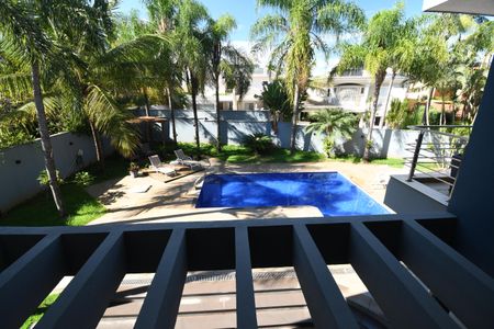 Casa de condomínio à venda com 527m², 5 quartos e 5 vagasVaranda - Vista