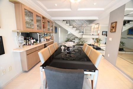 Sala de Jantar de casa de condomínio à venda com 5 quartos, 527m² em Residencial Barão do Café, Campinas