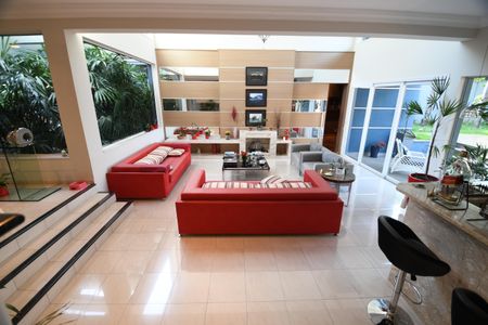 Casa de condomínio à venda com 527m², 5 quartos e 5 vagasSala