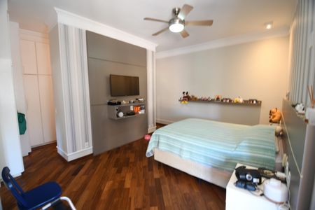 Casa de condomínio à venda com 527m², 5 quartos e 5 vagasQuarto 3 - Suíte