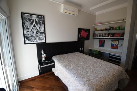 Casa de condomínio à venda com 527m², 5 quartos e 5 vagasQuarto 5