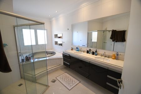 Casa de condomínio à venda com 527m², 5 quartos e 5 vagasBanheiro Suíte