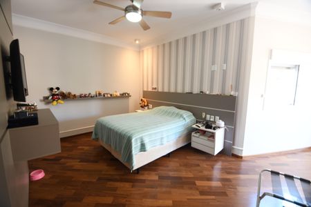 Casa de condomínio à venda com 527m², 5 quartos e 5 vagasQuarto 3 - Suíte