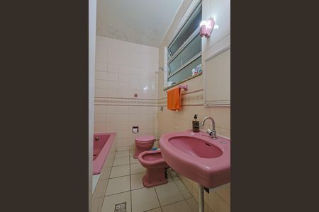 Banheiro  de apartamento à venda com 3 quartos, 115m² em Centro, Belo Horizonte