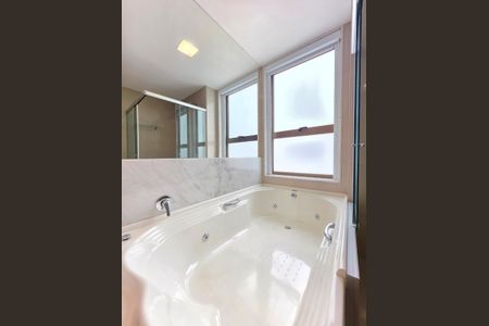 Apartamento para alugar com 280m², 4 quartos e 4 vagasSuíte Master 