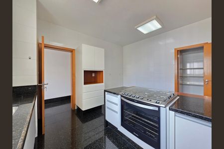 Apartamento para alugar com 280m², 4 quartos e 4 vagasCozinha 