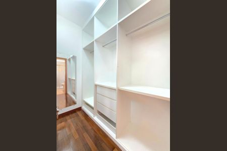 Apartamento para alugar com 280m², 4 quartos e 4 vagasCloset suite 2
