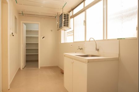 Apartamento à venda com 169m², 3 quartos e 2 vagasÁrea de Serviço