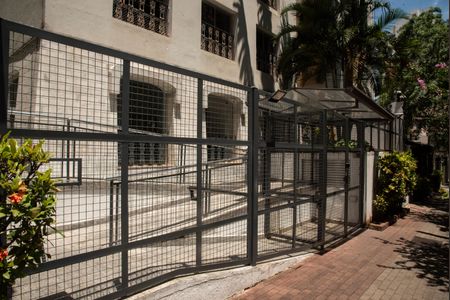 Apartamento à venda com 169m², 3 quartos e 2 vagasFrente