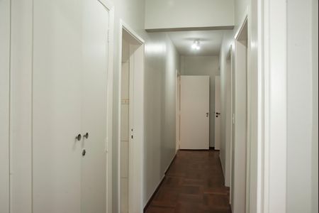 Apartamento à venda com 169m², 3 quartos e 2 vagasCorredor