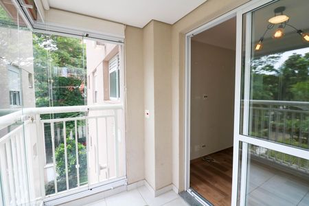 Apartamento à venda com 54m², 2 quartos e 1 vaga Apartamento à venda com 54m², 2 quartos e 1 vagaVaranda