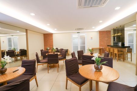 Apartamento à venda com 54m², 2 quartos e 1 vaga Apartamento à venda com 54m², 2 quartos e 1 vagaÁrea comum - Salão de festas