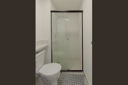 Banheiro de kitnet/studio para alugar com 1 quarto, 24m² em Vila Mariana, São Paulo