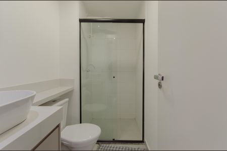 Banheiro de kitnet/studio para alugar com 1 quarto, 24m² em Vila Mariana, São Paulo