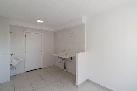Apartamento para alugar com 32m², 2 quartos e sem vaga Apartamento para alugar com 32m², 2 quartos e sem vagaSala/Cozinha/Área de Serviço