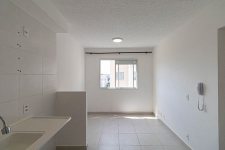 Apartamento para alugar com 32m², 2 quartos e sem vaga Apartamento para alugar com 32m², 2 quartos e sem vagaSala/Cozinha/Área de Serviço