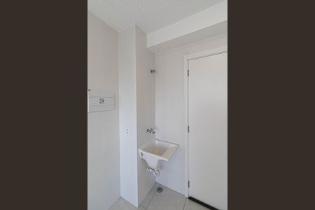 Apartamento para alugar com 32m², 2 quartos e sem vaga Apartamento para alugar com 32m², 2 quartos e sem vagaSala/Cozinha/Área de Serviço