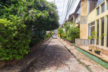 Casa de condomínio à venda com 230m², 5 quartos e 1 vagaVila