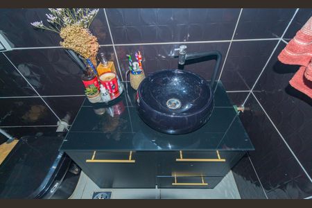 Casa de condomínio à venda com 230m², 5 quartos e 1 vagaDetalhe - Banheiro