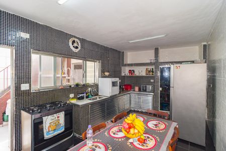 Casa de condomínio à venda com 230m², 5 quartos e 1 vagaCozinha