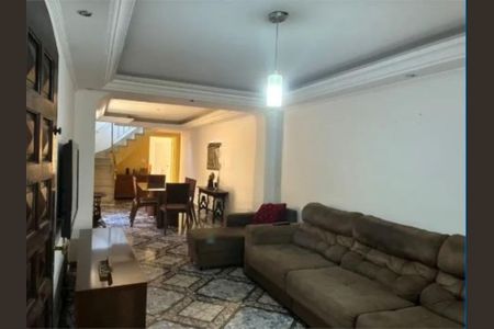 Casa à venda com 200m², 3 quartos e 3 vagasFoto 03