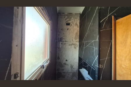 Apartamento à venda com 140m², 3 quartos e 2 vagas Apartamento à venda com 140m², 3 quartos e 2 vagasBanheiro da suíte