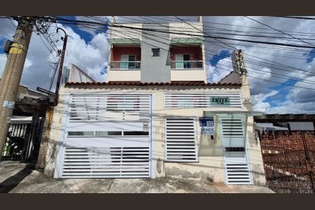 Apartamento à venda com 140m², 3 quartos e 2 vagas Apartamento à venda com 140m², 3 quartos e 2 vagasFachada