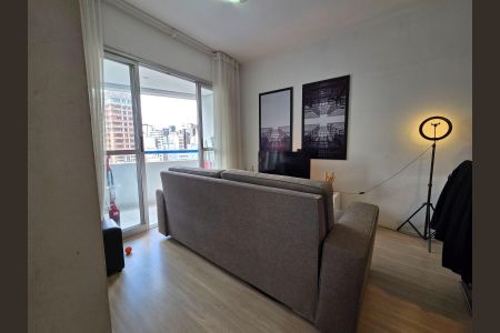 Apartamento à venda com 39m², 1 quarto e 1 vaga Apartamento à venda com 39m², 1 quarto e 1 vagaSala