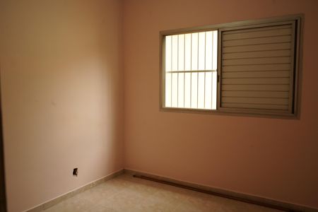 Casa para alugar com 140m², 2 quartos e 2 vagasQuarto 2