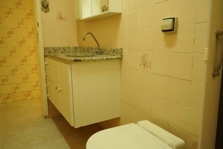 Casa para alugar com 140m², 2 quartos e 2 vagasBanheiro