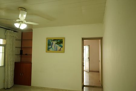 Sala de casa para alugar com 2 quartos, 140m² em Vila Antonina, São Paulo