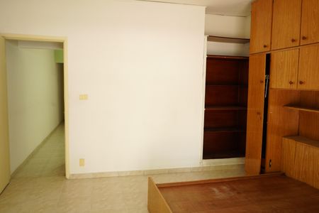 Quarto 1 de casa para alugar com 2 quartos, 140m² em Vila Antonina, São Paulo