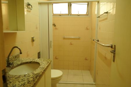 Casa para alugar com 140m², 2 quartos e 2 vagasBanheiro