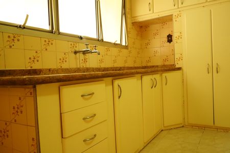 Casa para alugar com 140m², 2 quartos e 2 vagasCozinha