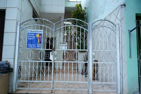 Casa para alugar com 140m², 2 quartos e 2 vagasFachada