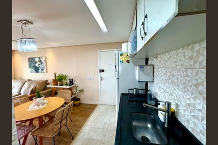 Apartamento à venda com 57m², 2 quartos e 1 vagaCozinha