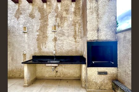 Apartamento à venda com 57m², 2 quartos e 1 vagaÁrea comum - Churrasqueira