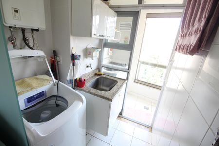 Apartamento à venda com 98m², 3 quartos e 1 vagaÁrea de Serviço