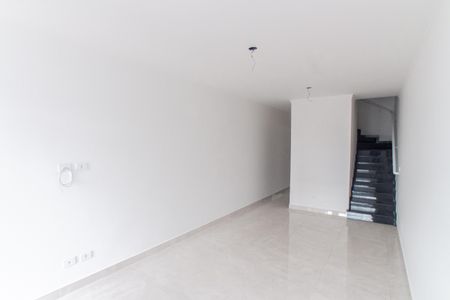 Casa à venda com 110m², 3 quartos e 1 vagaSala