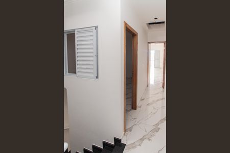 Casa à venda com 110m², 3 quartos e 1 vagaEscada