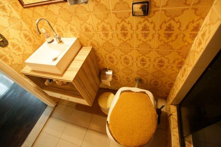 Banheiro da Sala de casa à venda com 7 quartos, 641m² em Jacarepaguá, Rio de Janeiro