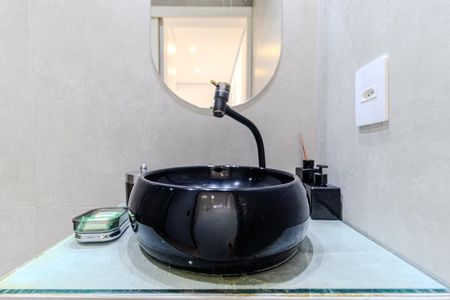 Studio à venda com 40m², 1 quarto e sem vaga Studio à venda com 40m², 1 quarto e sem vagaBanheiro